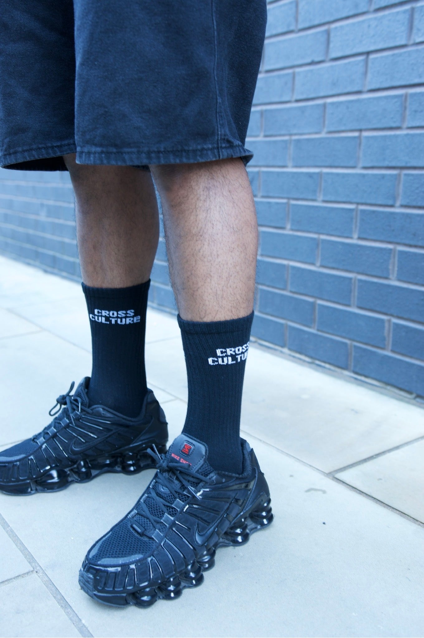 CROSS CULTURE SOCKS